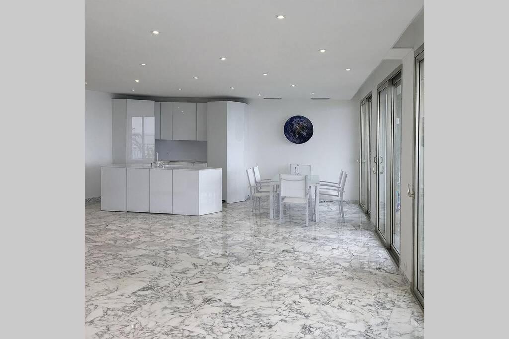 Promenade Des Anglais Amazing Sea View 140M2 3Br Nice Exterior photo