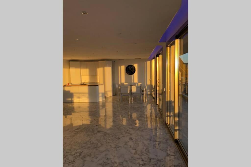 Promenade Des Anglais Amazing Sea View 140M2 3Br Nice Exterior photo