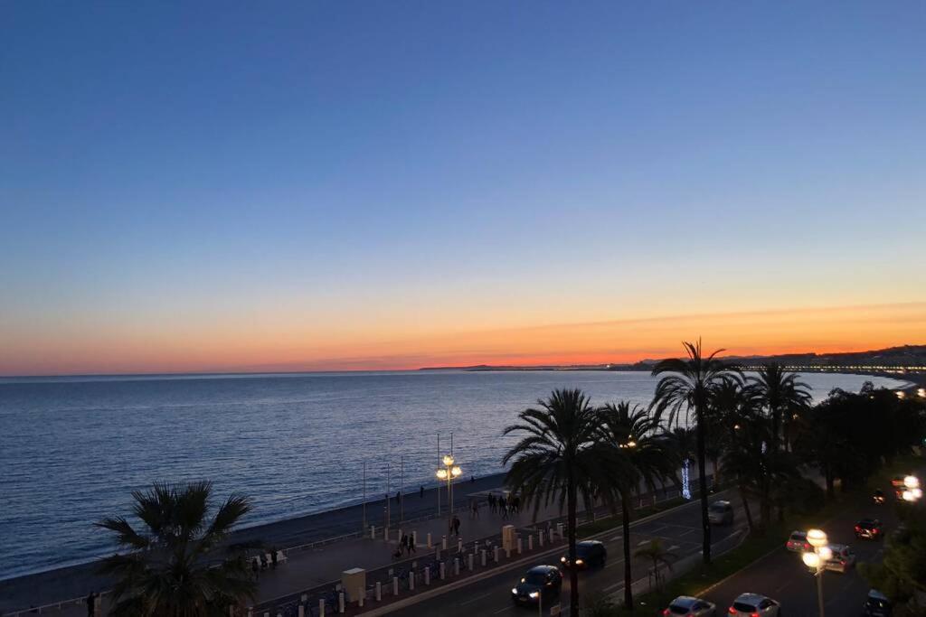 Promenade Des Anglais Amazing Sea View 140M2 3Br Nice Exterior photo